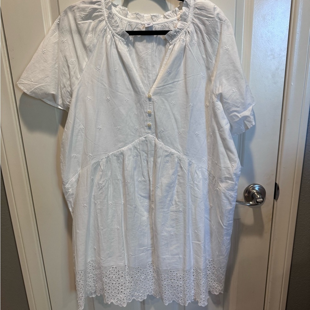Old Navy White Eyelet mini swing dress - Picture 2 of 8